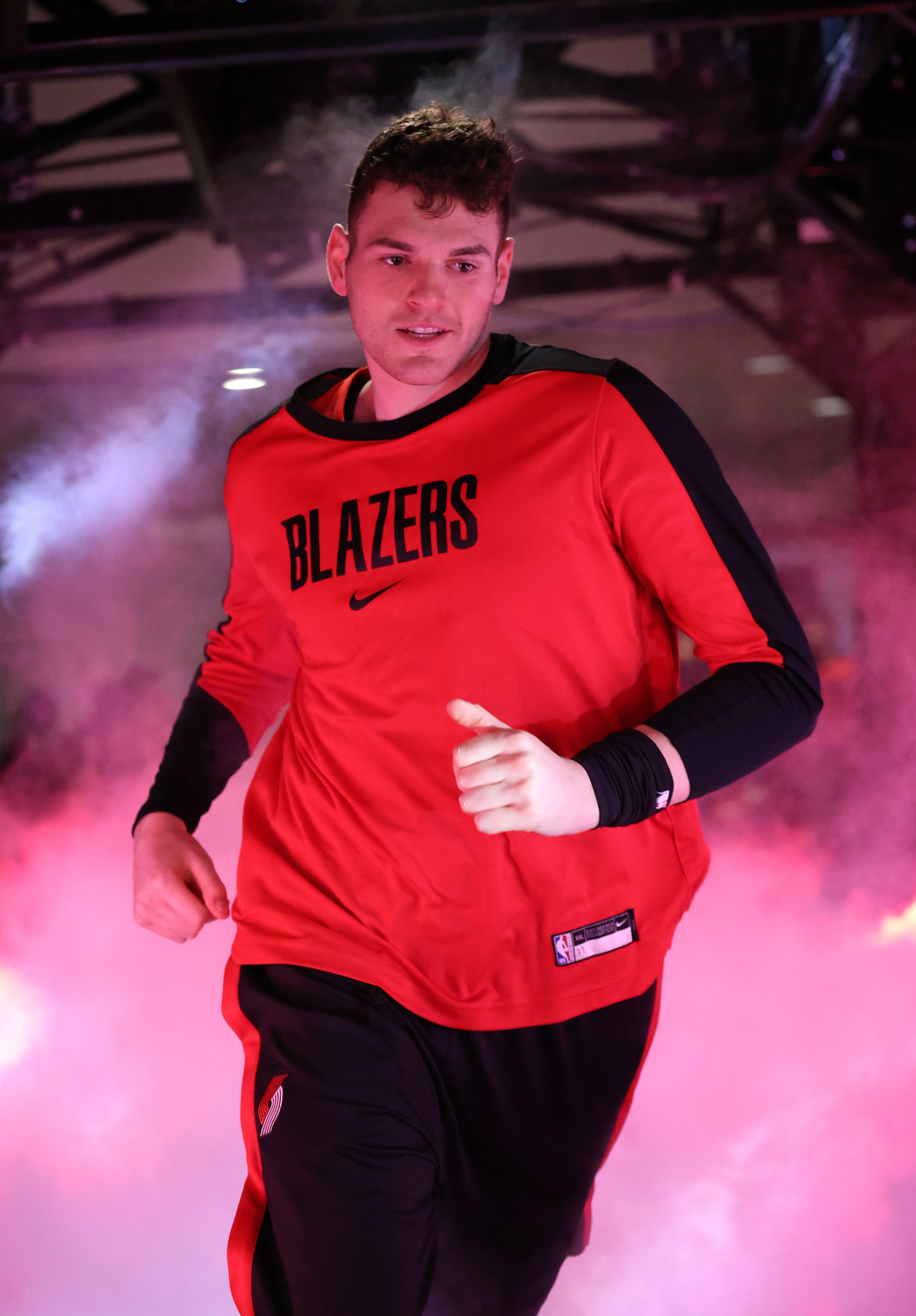 爱游戏app-拓记：克林根仍是中锋位置的最优选 罗威伤多&amp;杨瀚森的篮板待考验