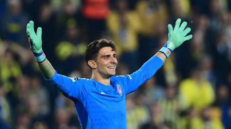 爱游戏体育-记者：加拉塔萨雷或放弃埃德森，转而去签措拉基斯或拉芒