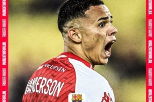 身价2000万！记者：巴萨想签23岁巴西后卫万德森&amp;已和摩纳哥接触