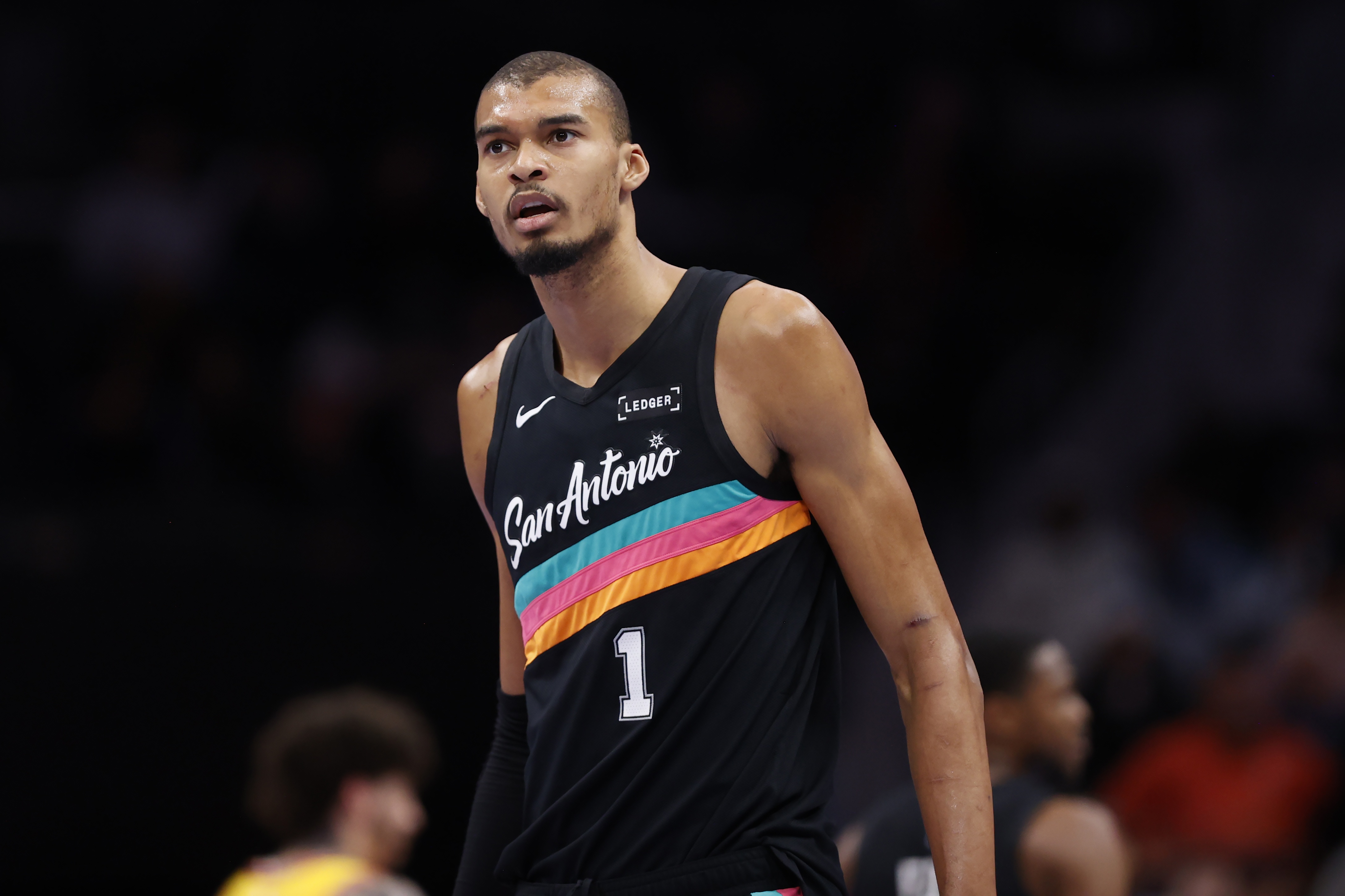 ayx sports-巴恩斯：文班的拼劲为球队奠定基调 他能吸引防守注意力盘活进攻